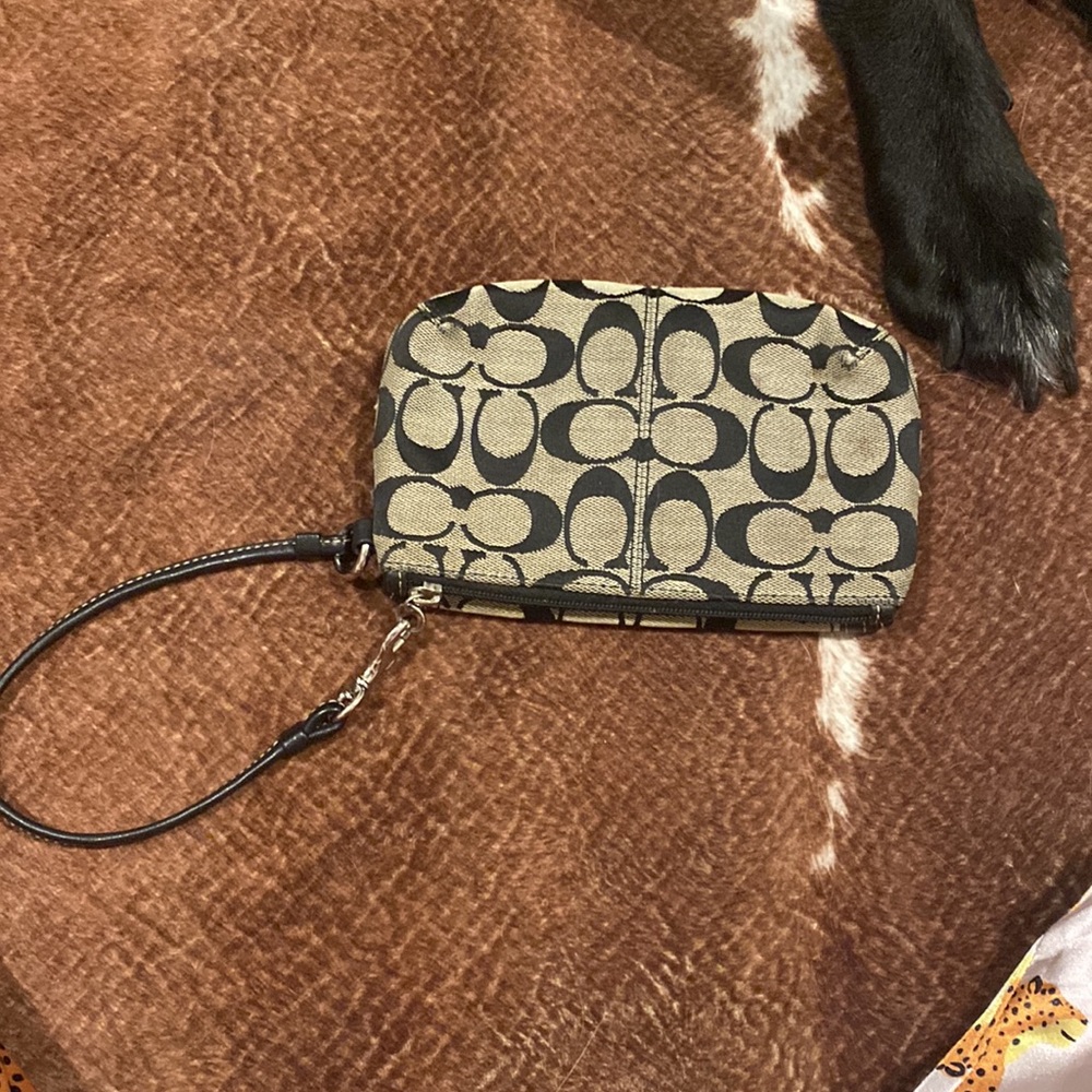 Coach Black and Khaki Signature Canvas Turn-Lock Wristlet - Picture 5 of 9